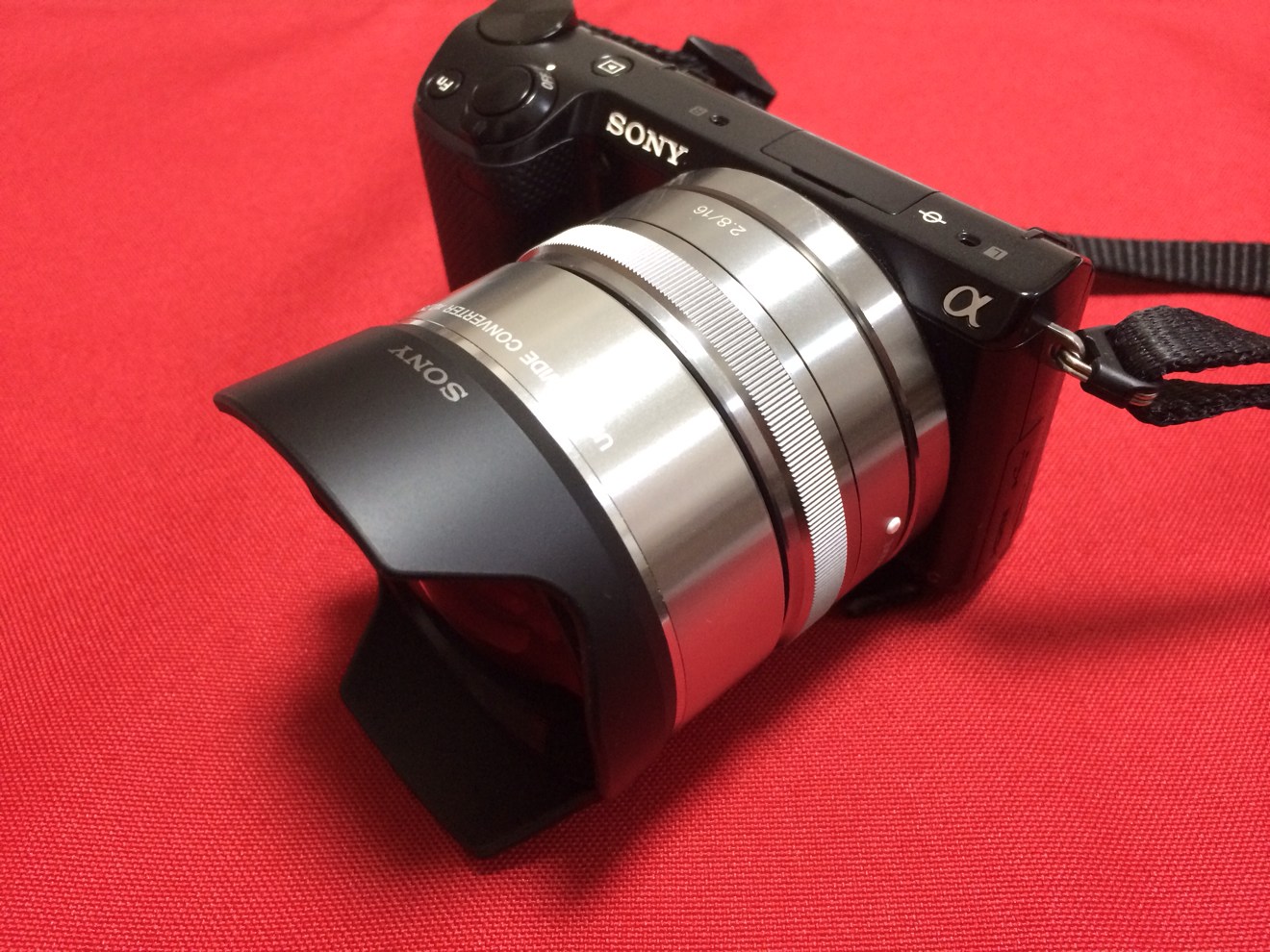 Å] SONY NEX-5Rに薄型広角レンズ「SEL16F28」とコンバーター装着