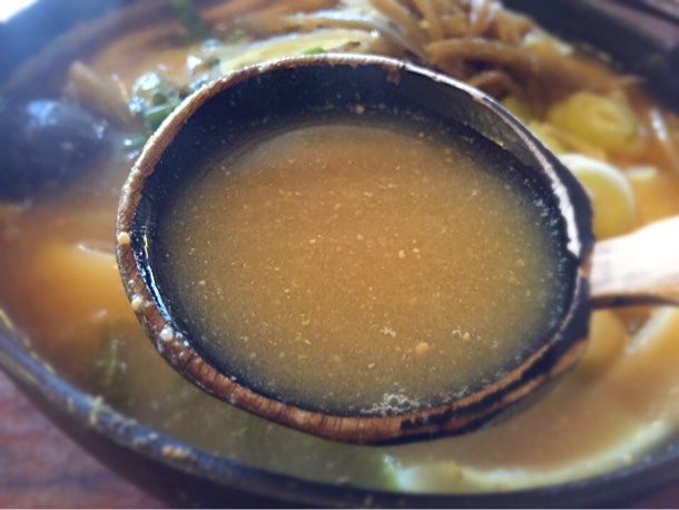 味噌の味がヤミツキになる激ウマすぎるスープ！