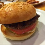 [Å] ネイビーバーガー人気店「TSUNAMI（ツナミ）」バーガーの常識を超えた肉汁溢れるお肉とサイズが凄かった！
