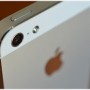 [Å] iPhone5に貼るフィルムって悩むよね。悩んだ挙げ句失敗した