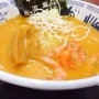 [Å] 足柄サービスエリア（下り）「中華万里」の海老味噌濃厚ラーメン、海老の味が溶け出たスープで美味しい！